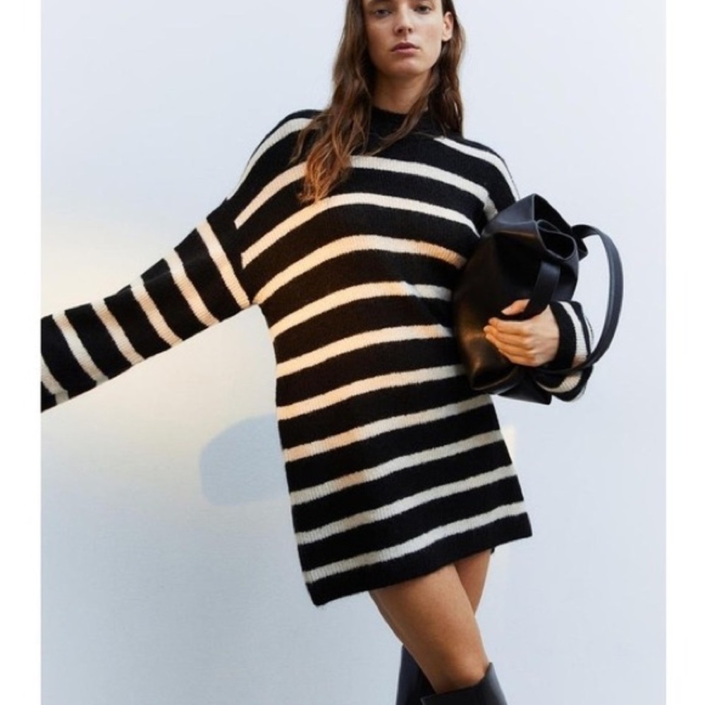 Sz S H&M Knit Dress Black/Stripe woman Striped Black and White Sweater midi NWT